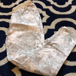 MATERNITY 6️⃣ PAIRS of pants and shorts